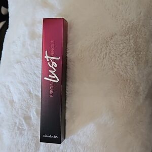 Tina Davies lust decision liner pencils